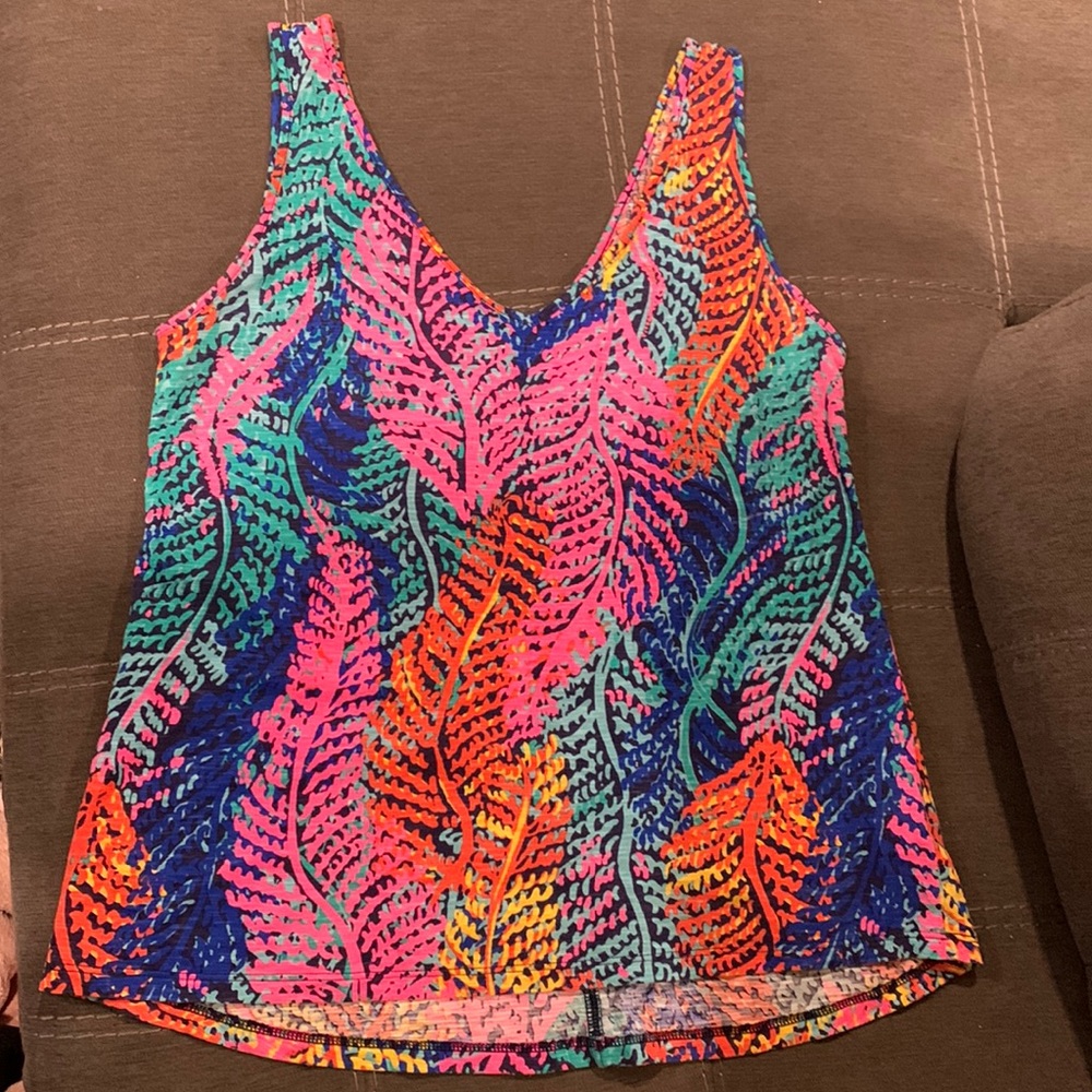 Lilly Pulitzer top size M